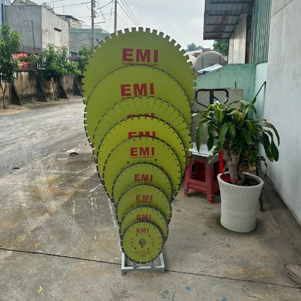 lưỡi cắt bê tông EMI